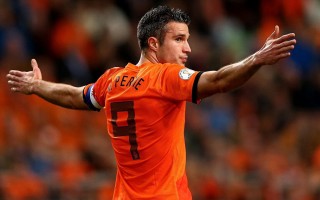 足球赛规则说明？足球赛的规则和术语？