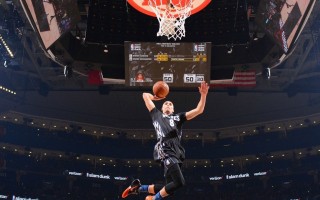 直播吧：同曦签约J.Cole肯定会让他出场未来寻求多维度与NBA合作