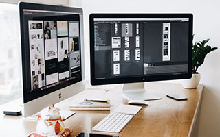 什么怪物！文班一个跳步飞起来左手超级高度隔扣相当炸裂！